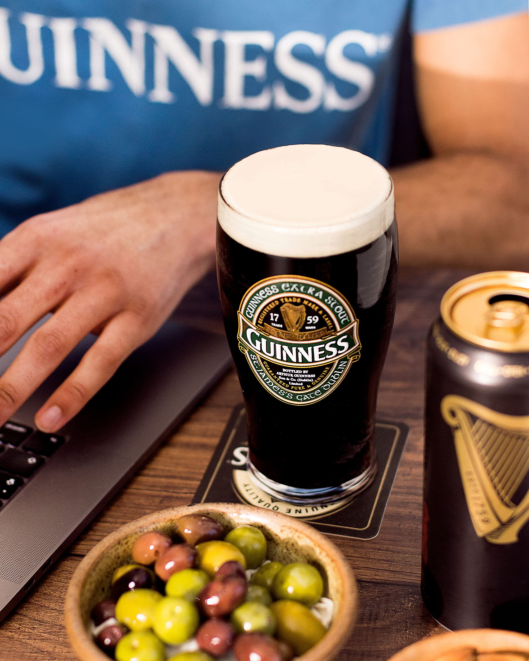 Guinness Official Green Collection Beer Glass, Classic Memorabilia (600ml)