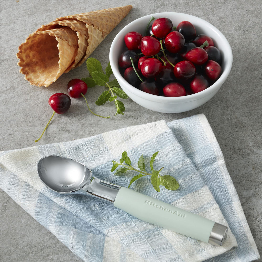 KitchenAid – Gourmet Ice Cream Scooper with Sturdy Head, Comfortable Grip, Easy Release Design (Pistachio)